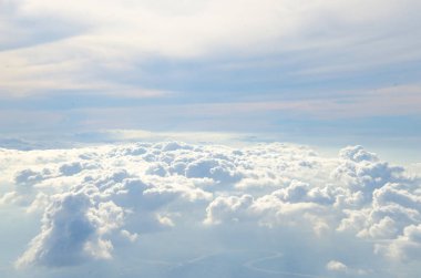 Bulut ile mavi gökyüzü 