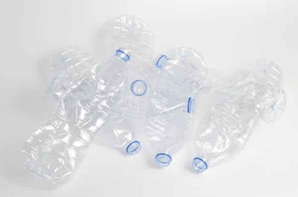 Пластиковые бутылки для переработки — стоковое фото