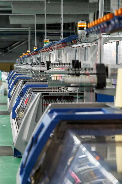 Textielindustrie Met Breimachines Fabriek — Stockfoto