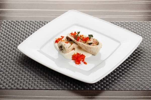 Rotoli Filetto Pollo Con Funghi Salsa Jugas — Foto Stock