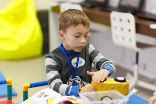 Boy Collects Model Radio Controlled Car Blocks Electronic Mechanical Designer — Stock Photo, Image