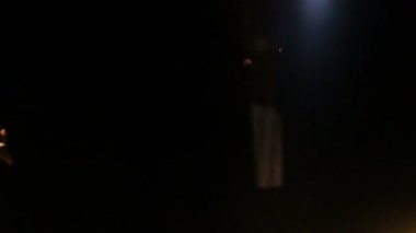 Soyut video animasyon etkisini göstermektedir. Dönen silindir içinde çalışan bir adam isimlerinden yerleştirilir. Animasyonlu resim görüntüleyici ile dikey yırtmaçlı gözlemler.