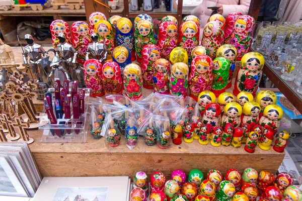 Litauiska souvenirer på gatumarknaden — Stockfoto
