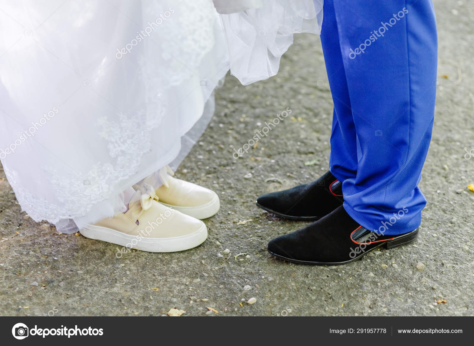 bride and groom sneakers