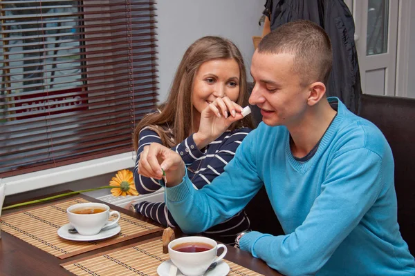 Couple in love drinking tea — Stock Photo, Image
