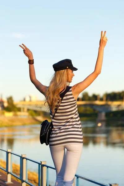 Attractive Girl Portrait Lady White Jeans Tunic Black Hat Posing — Stock Photo, Image