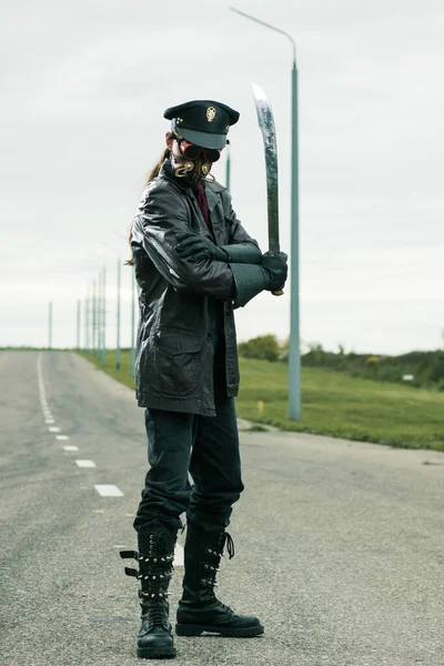 Young Man Weared Steampunk Style Posing Road — Stock Photo, Image
