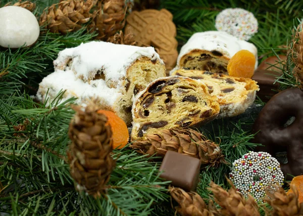 Delicious Christmas Cake Fir Branches — Stock Photo, Image