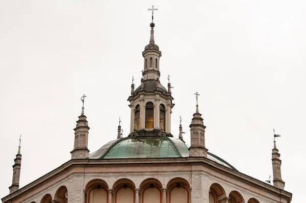 The church of Crespi d'Adda, in Italy, is a copy of the Renaissance church (Bramante school) in Busto Arsizio. In this perfect little world, the owner Crespi 