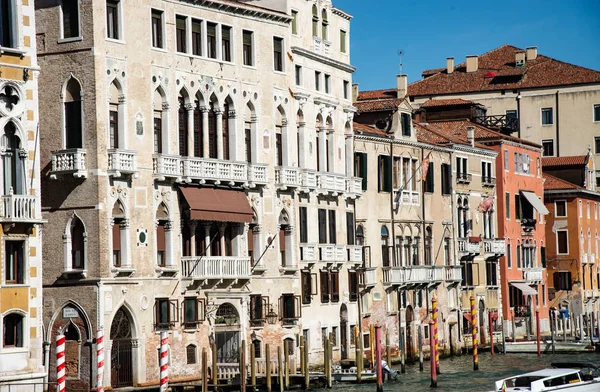Casas Típicas Venecia Italia Frente Gran Canal Principal Vía Comunicación — Foto de Stock