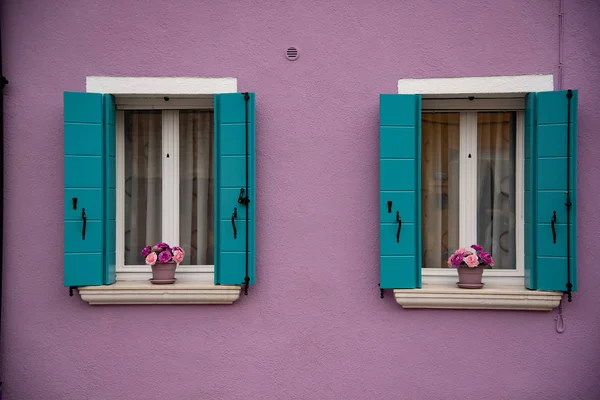 Détail Des Fenêtres Des Portes Peintes Colorées Île Burano Venise — Photo