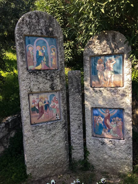 Μονοπάτι Πεζοδρομίων Crucis Του Ιερού Της Μαντόνα Ντι Λούρδη Ιταλία — Φωτογραφία Αρχείου