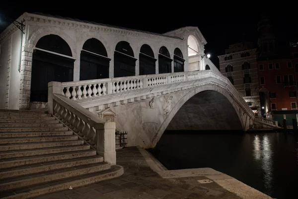 Night Photo Rialto Bridge Venice Italy Overview White Marble Bridge — Stock Photo, Image