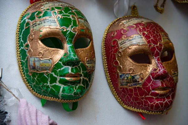 Dos Grandes Máscaras Carnaval Máscaras Típicas Carnaval Veneciano Vintage Fiesta — Foto de Stock