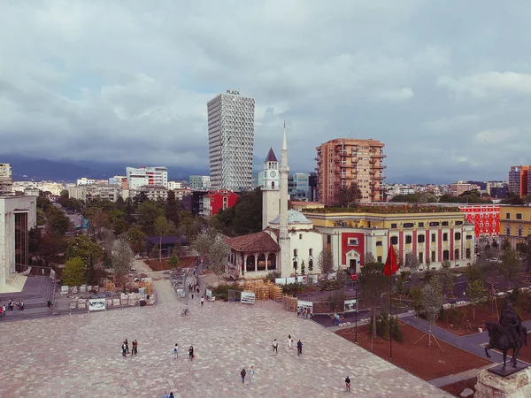 Tirana, Albania. May 2018: Panoramic view of newly renocated Skanderbeg square capital city center. — Stock Photo, Image
