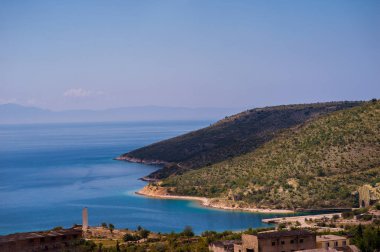 Arnavutluk'ta güzel manzara ile plaj