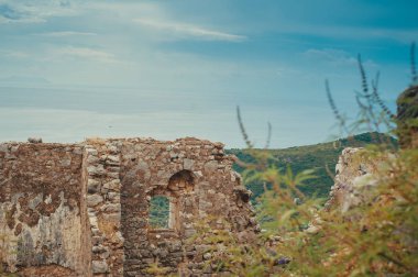 Himara Kalesi, Arnavutluk içinden görünüm