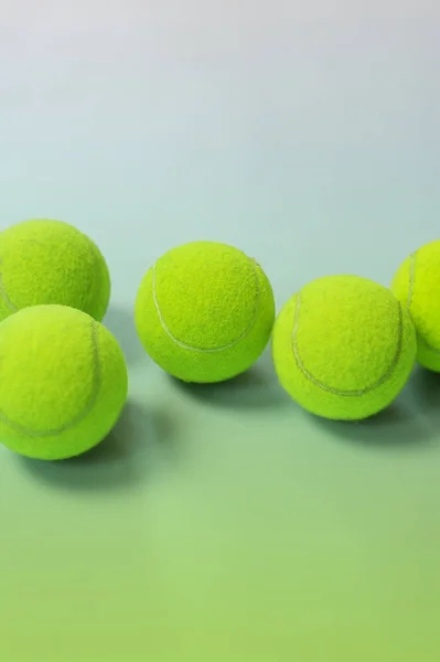 テニス ボール スポーツ機器をクローズ アップ — ストック写真