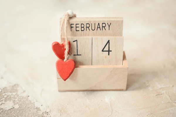 Valentijnsdag thema met houten blok kalender — Stockfoto