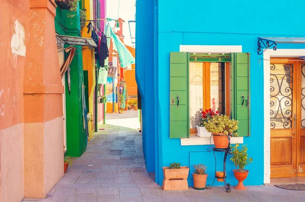 Case colorate a burano, venezia, italia — Foto Stock