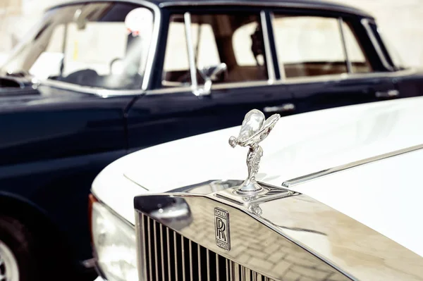 Fragmento de coche retro rojo —  Fotos de Stock