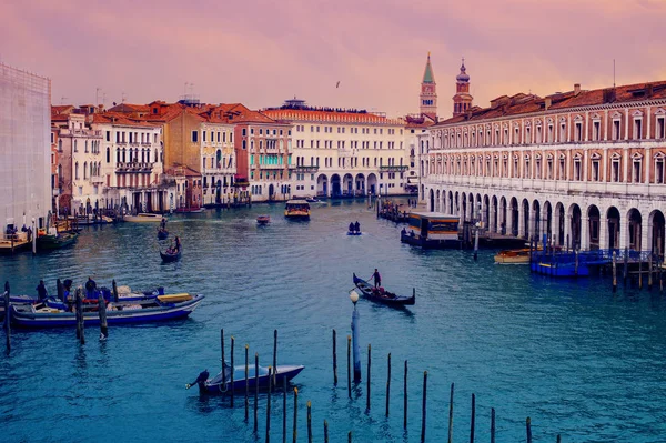 Gran Canal en Venecia al atardecer, Italia . — Foto de Stock