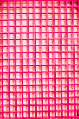 fuşya pembe plaj tenis raketleri ve topu