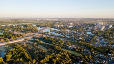 Banliyö kasaba riverland