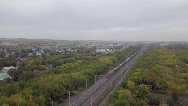 Chemin de fer dans le quartier industriel 