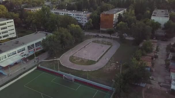 Skolan idrottsplats — Stockvideo