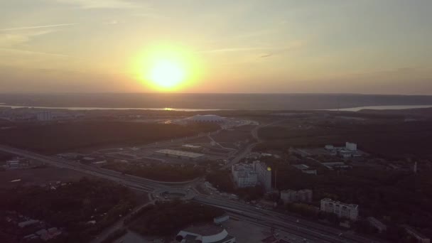 高速道路インターチェンジの空撮 — ストック動画