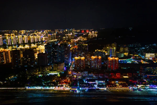 Cidade do resort noturno — Fotografia de Stock