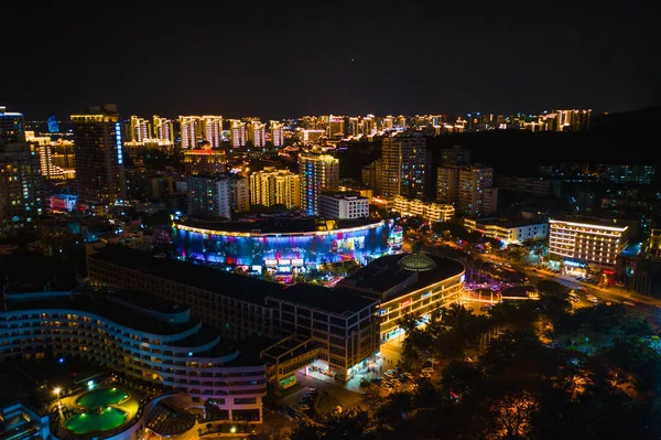 Gece resort city — Stok fotoğraf