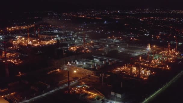 Noc rafinerii ropy naftowej — Wideo stockowe