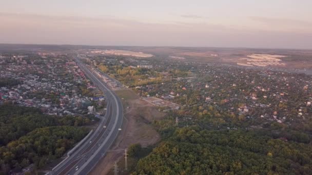 Antenne Vorstadtstraße — Stockvideo