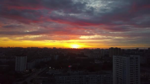 Ciudad de otoño aérea — Vídeos de Stock