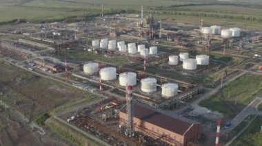 Petrol rafineri inşaatı