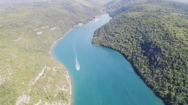 Deniz kanalı havası