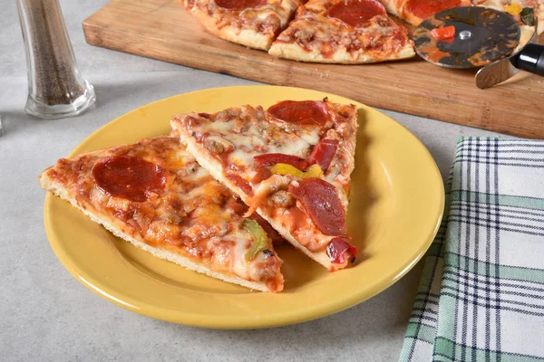 Hot Sliced Pepperoni Pizza Plate — Stock Photo, Image