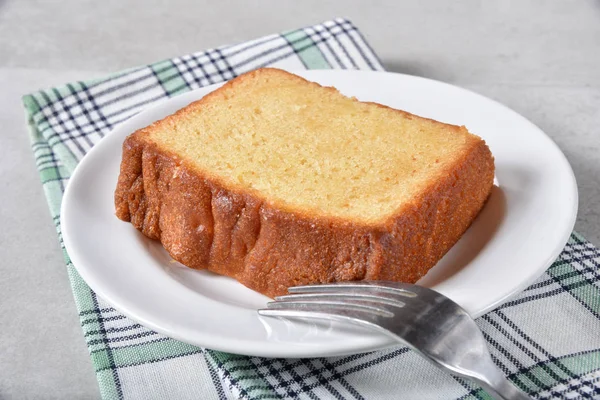 Slice Delicious Moist Pound Cake Plate — Stock Photo, Image