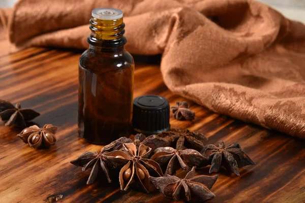 Bottle Star Anise Essential Oil Star Anise Seeds Pods — Stock Photo, Image