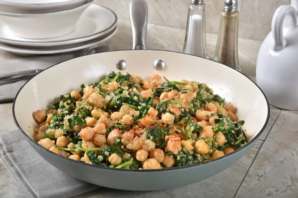 Superfood Måltid Gried Garbanzo Bönor Grönkål Spenat Quinoa Och Tahini — Stockfoto