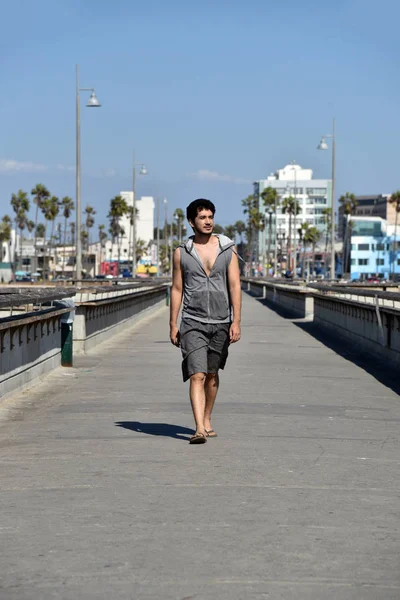 Handsome Young Male Tourist Walking Fishing Pier Venice Beach Southern — Stock Photo, Image