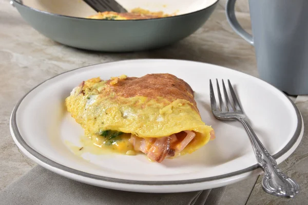 Omelete Presunto Queijo Saudável Com Espinafre — Fotografia de Stock