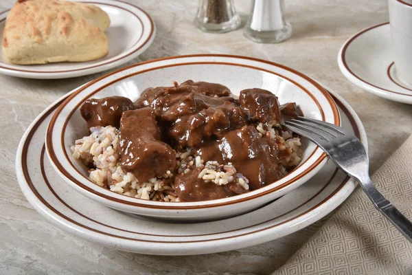 Uma Tigela Dicas Carne Com Molho Uma Cama Arroz Quinoa — Fotografia de Stock