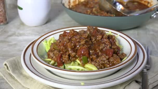 Beregening Parmezaanse Kaas Courgette Pasta Ook Bekend Als Zoodles — Stockvideo