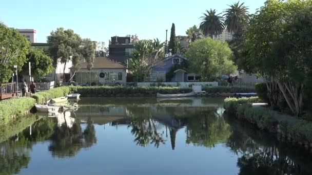 Réflexions Dans Les Magnifiques Canaux Venise Californie Sud — Video