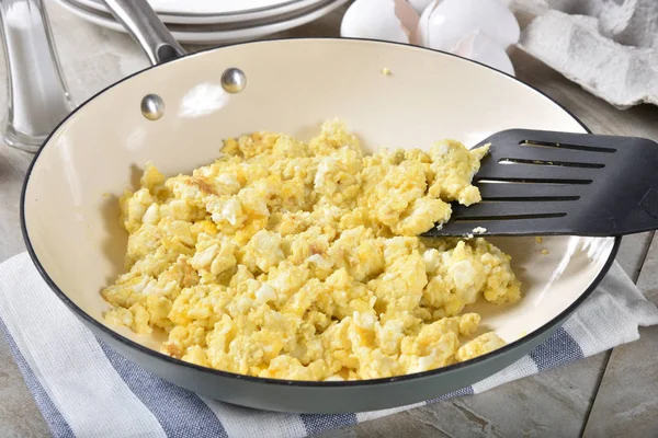 Fresh Hot Scrambled Eggs Cast Iron Skillet Close — Stock Photo, Image