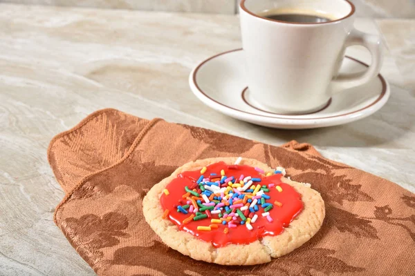 Biscotto Zucchero Fatto Casa Con Glassa Caramelle Spruzzate Con Una — Foto Stock