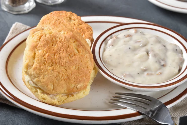 Golden Fresh Baked Bisquits Country Gravy Sausage Bits — Stock Photo, Image